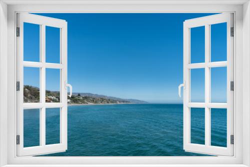 Fototapeta Naklejka Na Ścianę Okno 3D - Malibu coastline on a beautiful sunny summer day, California