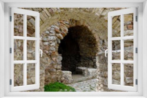 Fototapeta Naklejka Na Ścianę Okno 3D - Ruins Brekov Castle, Slovakia