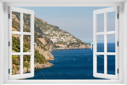 Fototapeta Naklejka Na Ścianę Okno 3D - A view of the Amalfi Coast between Amalfi and Positano. Campania. Italy