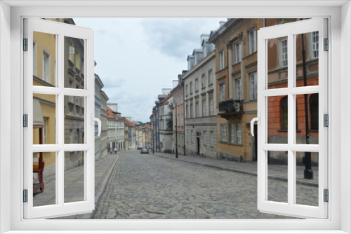 Fototapeta Naklejka Na Ścianę Okno 3D - Street in Warszawa old town