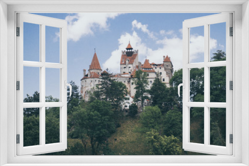 Fototapeta Naklejka Na Ścianę Okno 3D - Mysterious beautiful Bran Castle. Vampire Residence of Dracula in the forests of Romania