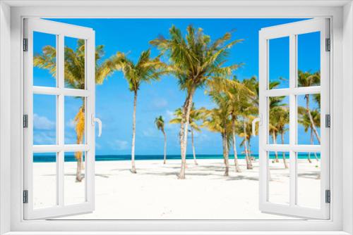 Fototapeta Naklejka Na Ścianę Okno 3D - Beautiful sandy beach landscape, Maldives