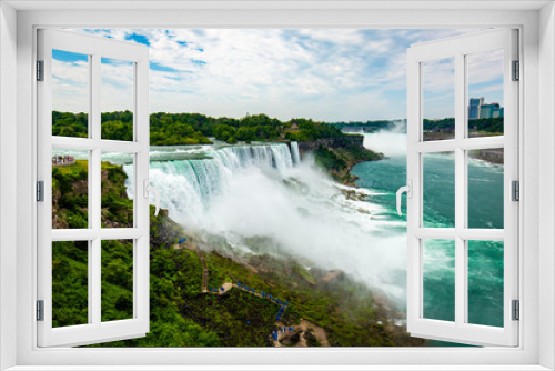 Fototapeta Naklejka Na Ścianę Okno 3D - Niagara waterfall in summer view across the border