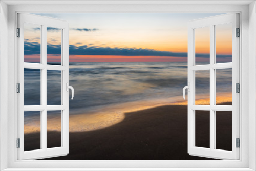Fototapeta Naklejka Na Ścianę Okno 3D - Before dawn on sea, long exposure photography