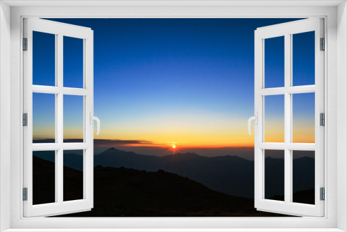 Fototapeta Naklejka Na Ścianę Okno 3D - 立山別山から見る朝日