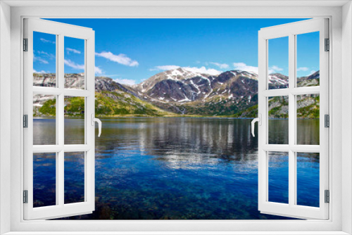 Fototapeta Naklejka Na Ścianę Okno 3D - Lake in mountains - Bjønnstokkvatnet in  Northern Norway