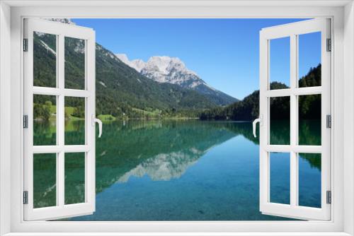 Fototapeta Naklejka Na Ścianę Okno 3D - malerischer Hintersteinersee spiegelt Kaisergebirge, Tirol, Austria