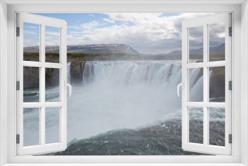 Fototapeta Naklejka Na Ścianę Okno 3D - waterfall in iceland in the mountain