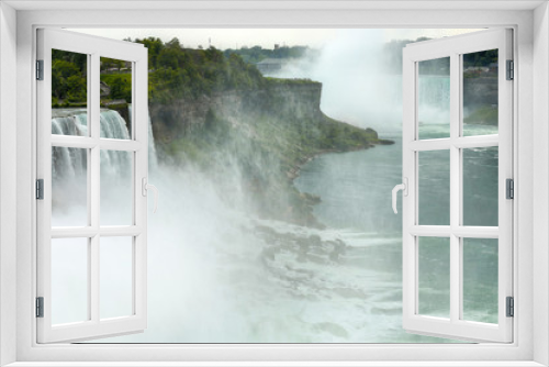 Fototapeta Naklejka Na Ścianę Okno 3D - Niagara falls between United States of America and Canada from New York State, USA