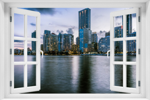 Fototapeta Naklejka Na Ścianę Okno 3D - The Miami Skyline from Brickell