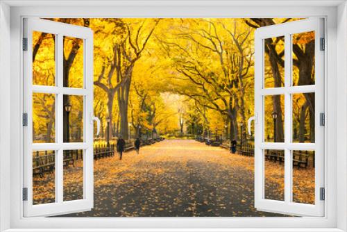 Fototapeta Naklejka Na Ścianę Okno 3D - Herbst Panorama im Central Park in New York City, USA