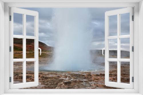 Fototapeta Naklejka Na Ścianę Okno 3D - Strokkur geyser, Golden Circle, Iceland