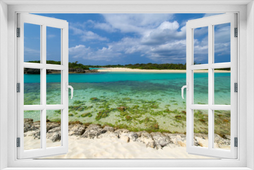 Fototapeta Naklejka Na Ścianę Okno 3D - 青い空、緑の大地、澄んだ海