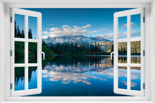 Fototapeta Naklejka Na Ścianę Okno 3D - Mount Rainier At Bench Lake