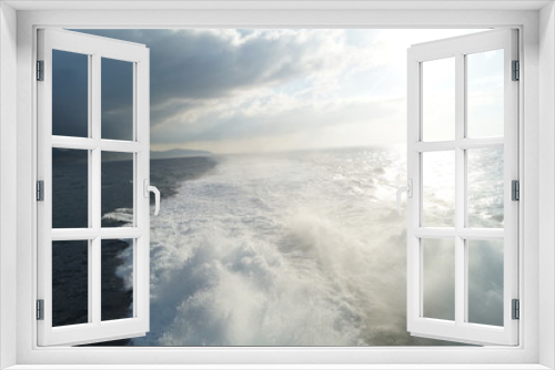 Fototapeta Naklejka Na Ścianę Okno 3D - Water jet at sea