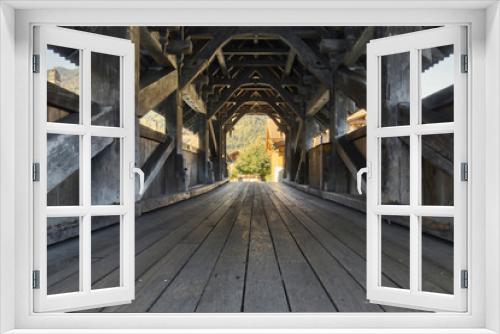 Fototapeta Naklejka Na Ścianę Okno 3D - Alte Holzbrücke in Gsteigwiler in Interlaken Kanton Bern