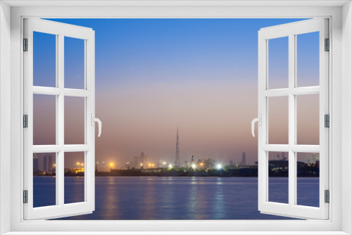 Fototapeta Naklejka Na Ścianę Okno 3D - sunset in Dubai city view, United Arab Emirates