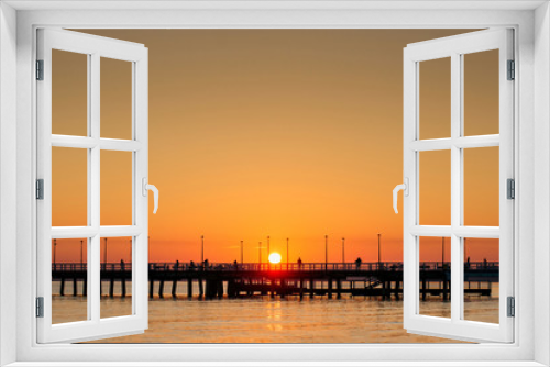 Fototapeta Naklejka Na Ścianę Okno 3D - Wschód słońca molo