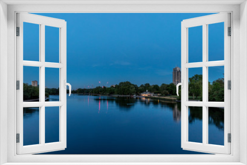 Fototapeta Naklejka Na Ścianę Okno 3D - Serpentine Lake, Hyde Park, London at Dusk