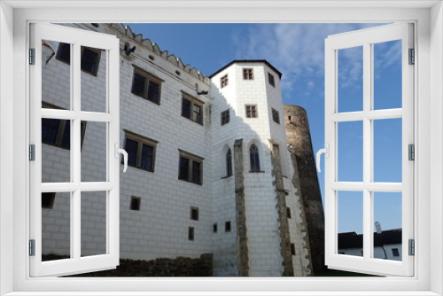 Fototapeta Naklejka Na Ścianę Okno 3D - beautiful historical castle in Jindrichuv Hradec