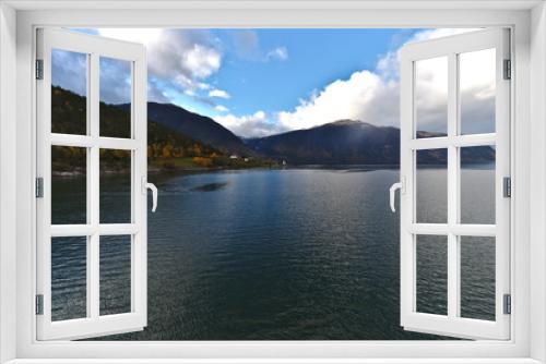 Fototapeta Naklejka Na Ścianę Okno 3D - Norway's lake