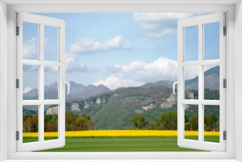Fototapeta Naklejka Na Ścianę Okno 3D - Paesaggio montano