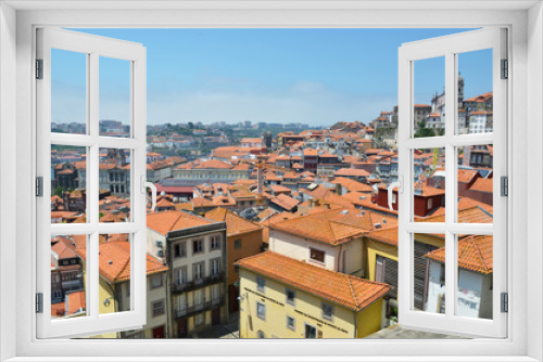 Fototapeta Naklejka Na Ścianę Okno 3D - Porto downtown across Douro River. Portugal