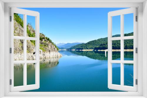 Fototapeta Naklejka Na Ścianę Okno 3D - The Lake Vidradu.