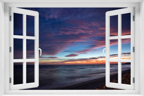 Fototapeta Naklejka Na Ścianę Okno 3D - Colorful sunset over the sea. Beautiful landscape