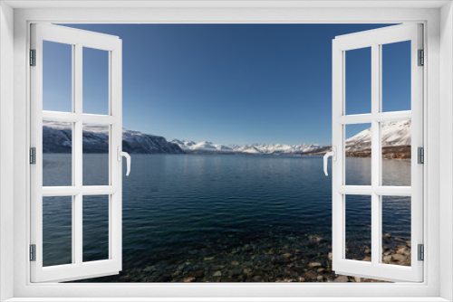 Fototapeta Naklejka Na Ścianę Okno 3D - Fjord vue Laponie 2