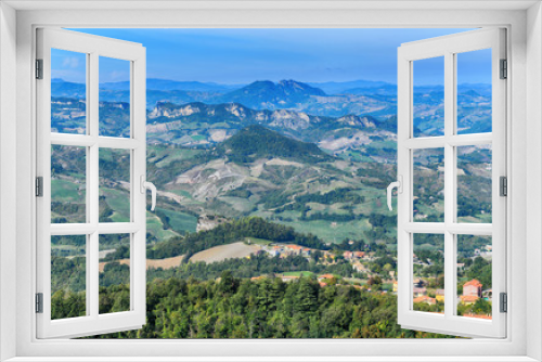 Fototapeta Naklejka Na Ścianę Okno 3D - Beautiful panorama of Republic of San Marino