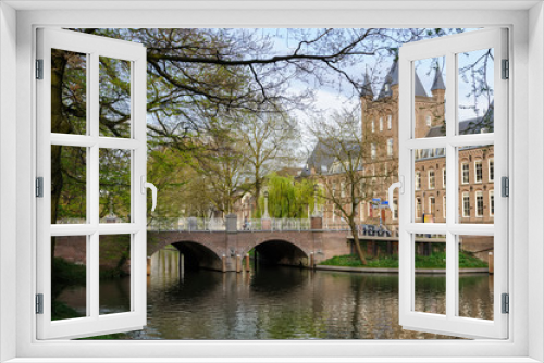 Fototapeta Naklejka Na Ścianę Okno 3D - Utrecht. Canal in the center of the city.