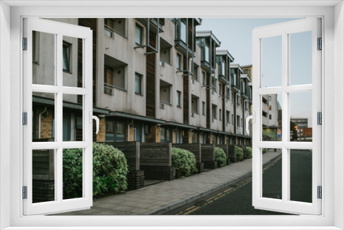 Fototapeta Naklejka Na Ścianę Okno 3D - Paired apartments in an english street.