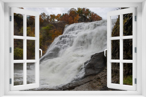 Fototapeta Naklejka Na Ścianę Okno 3D - Ithaca Falls in the Finger Lakes region, Ithaca, New York. This is the last and largest of several waterfalls on Fall Creek.