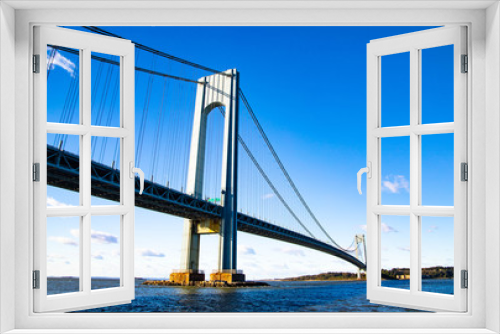 Fototapeta Naklejka Na Ścianę Okno 3D - Verrazano bridge in Brooklyn USA
