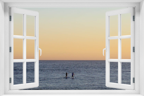 Fototapeta Naklejka Na Ścianę Okno 3D - Ventura at dusk 