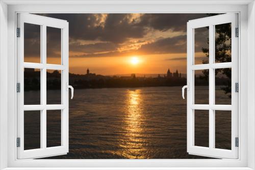 Fototapeta Naklejka Na Ścianę Okno 3D - Mainz Cityscape Sunset