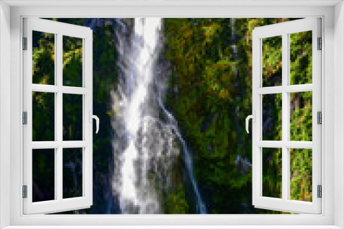Fototapeta Naklejka Na Ścianę Okno 3D - Milford Sound Amazing Waterfall