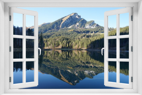 Fototapeta Naklejka Na Ścianę Okno 3D - Autumn in Swiss