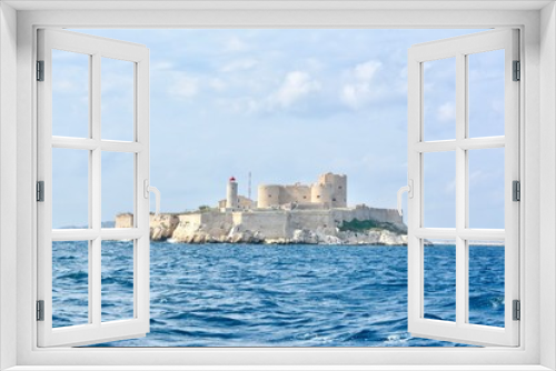 Fototapeta Naklejka Na Ścianę Okno 3D - castle on the coast