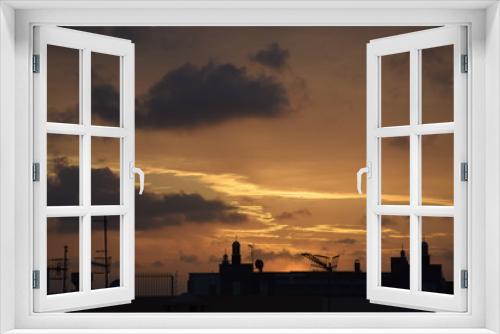 Fototapeta Naklejka Na Ścianę Okno 3D - Panoramasilhouette