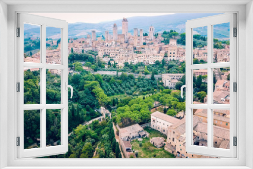 Fototapeta Naklejka Na Ścianę Okno 3D - San Gimignano Aerial