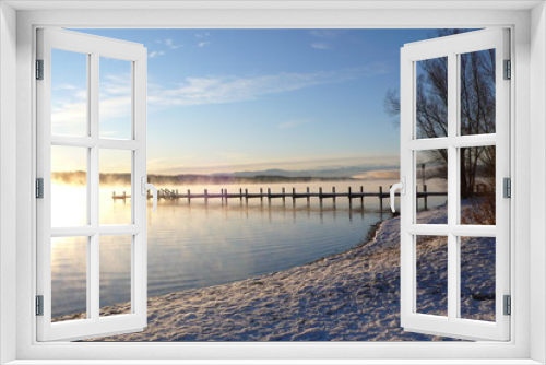 Fototapeta Naklejka Na Ścianę Okno 3D - Sonnenaufgang am Starnberger See im Winter