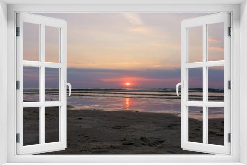 Fototapeta Naklejka Na Ścianę Okno 3D - Sunset on the beach
