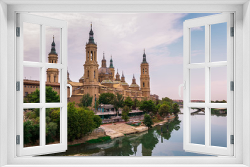 Fototapeta Naklejka Na Ścianę Okno 3D - Cathedral-Basilica of Our Lady of the Pillar by the river, Zaragoza, Spain