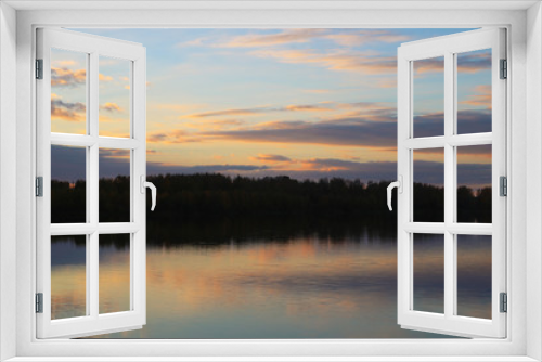 Fototapeta Naklejka Na Ścianę Okno 3D - Misty morning sunrise reflection in a lake.