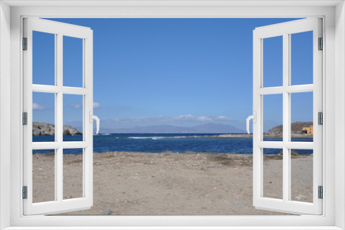 Fototapeta Naklejka Na Ścianę Okno 3D - beach and sea with Mykonos in background 