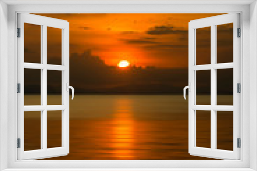 Fototapeta Naklejka Na Ścianę Okno 3D - Sunset sky on the lake