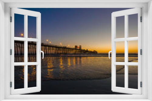 Fototapeta Naklejka Na Ścianę Okno 3D - pier at sunset in Oceanside, California, USA