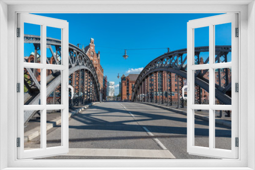 Fototapeta Naklejka Na Ścianę Okno 3D - Brooksbrücke in der Hamburger Speicherstadt